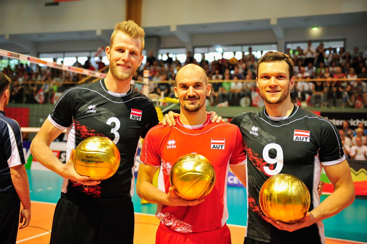 O Teamspieler Philipp Kroiss F r ber 100 L nderspiele Geehrt 